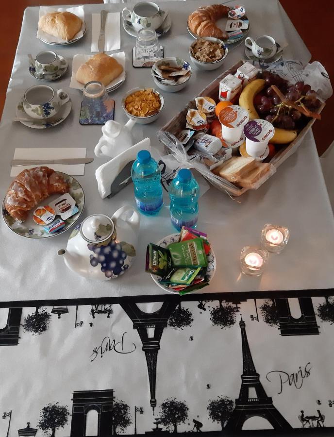 Double Room Φουσέκιο Εξωτερικό φωτογραφία