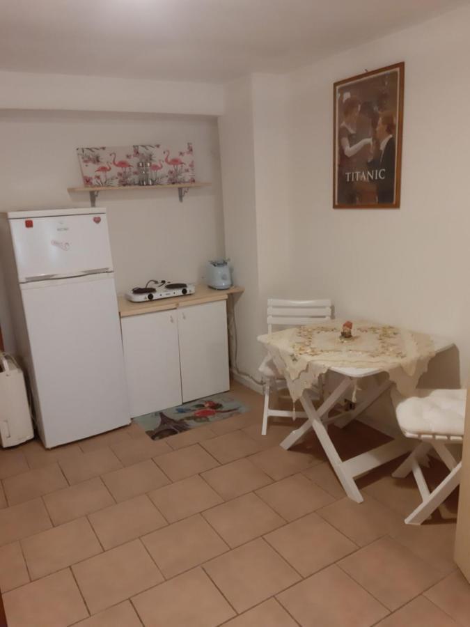 Double Room Φουσέκιο Εξωτερικό φωτογραφία